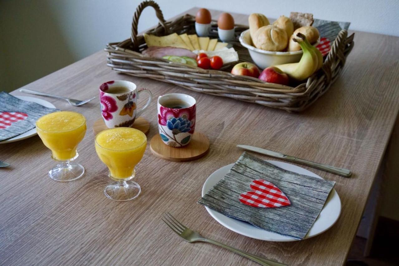 B & B De Gouwe Plek Hoogwoud Bagian luar foto